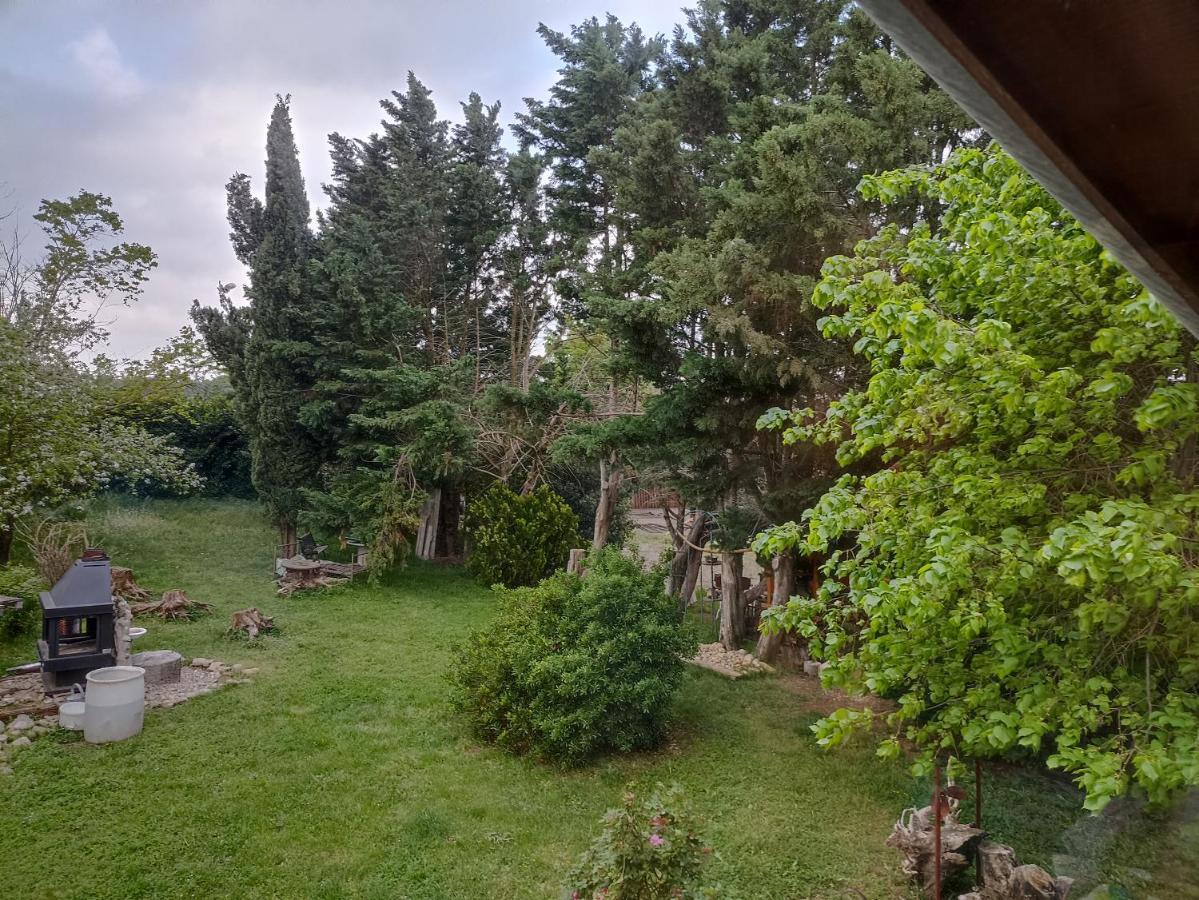 Ferienwohnung Un Jardin Sur La Colline Claveyson Exterior foto