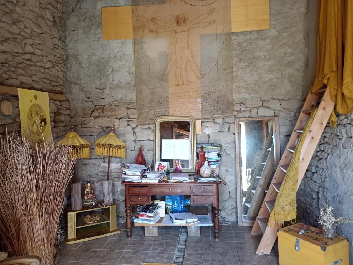 Ferienwohnung Un Jardin Sur La Colline Claveyson Exterior foto