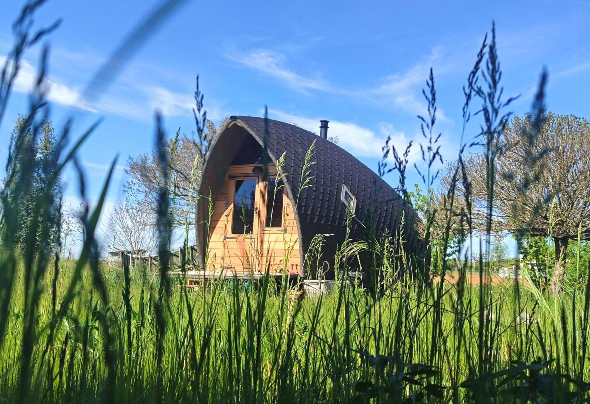Ferienwohnung Un Jardin Sur La Colline Claveyson Exterior foto
