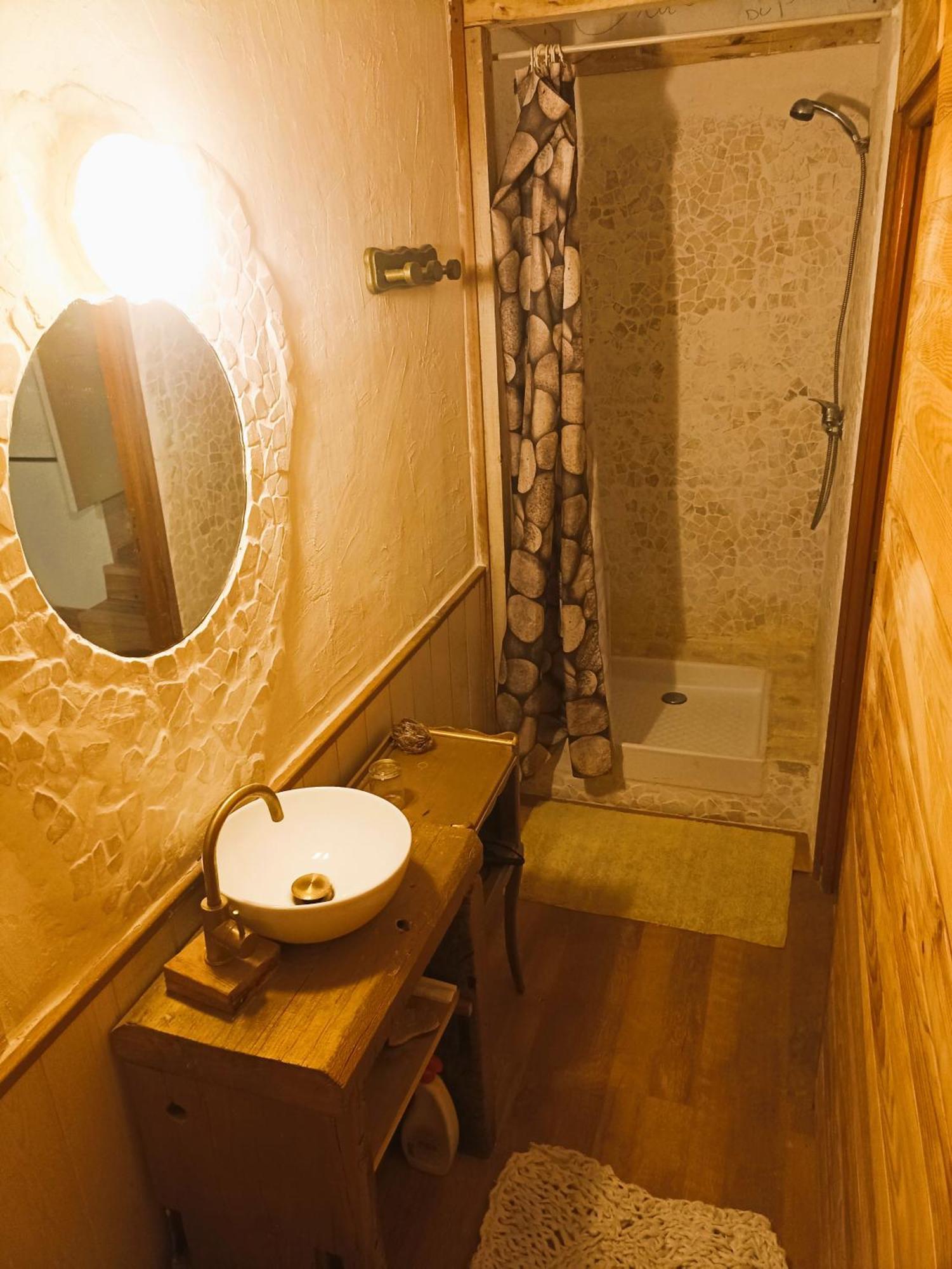Ferienwohnung Un Jardin Sur La Colline Claveyson Zimmer foto